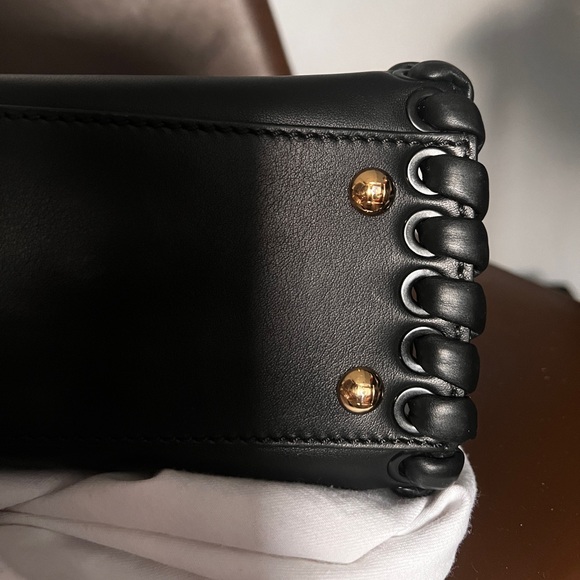 FENDI PEEKABOO Soft black nappa leather, medium size, whipstitch edge. - Picture 5 of 15